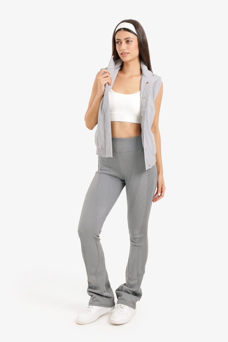 Polyester Solid Padded Sleeveless Vest – Light Grey