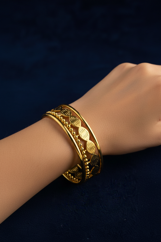 Stainless Steel Patterned Bracelet – Gold