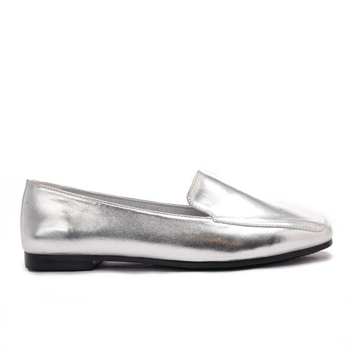 Faux Leather Metallic Slip-On Loafers – Silver