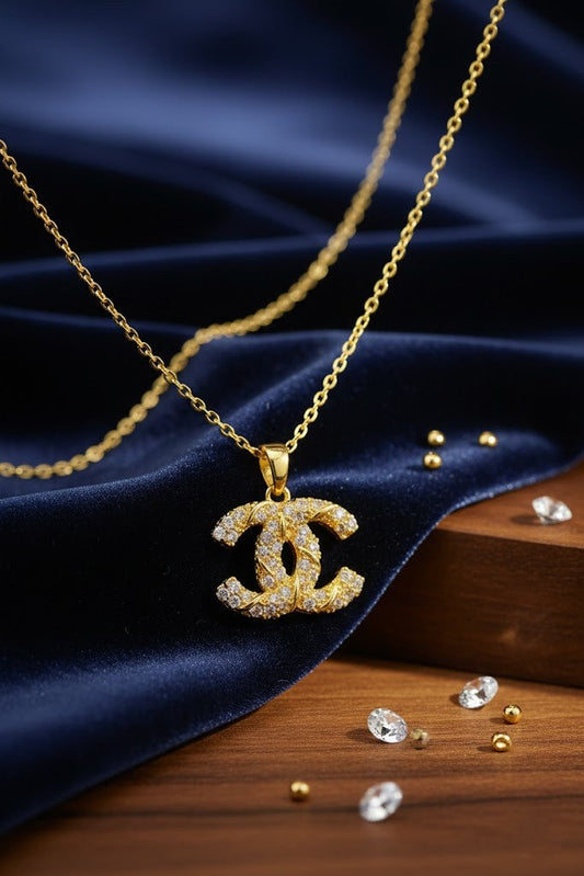 Stainless Steel Interlocking Crystal Pendant Necklace – Gold