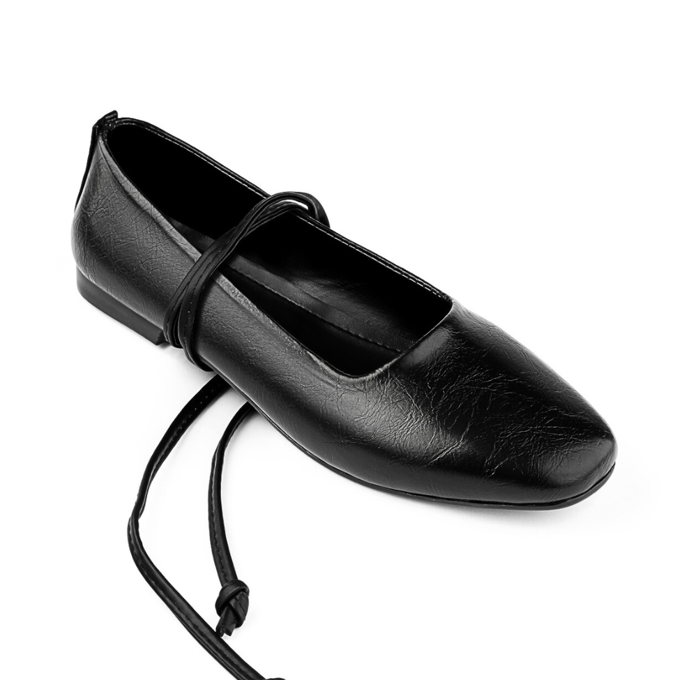 Faux Leather Bailatira Scrunched Flats - Black