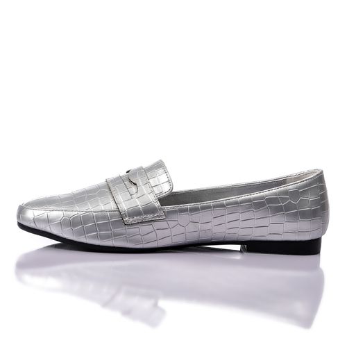 Faux Leather Croc-Embossed Loafers – Silver
