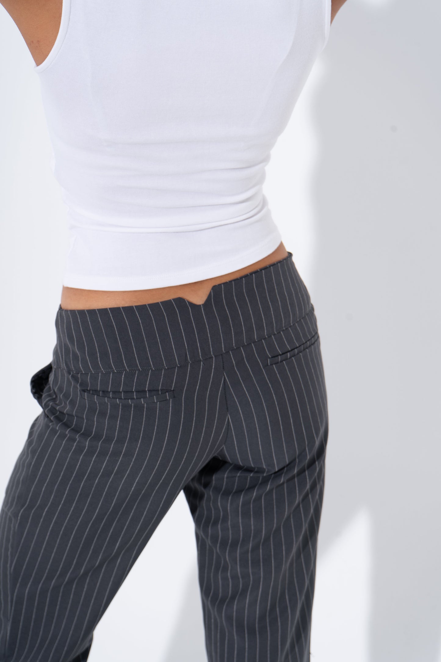 Light Gabardine Pinstripe Wide-Leg Pants – Grey