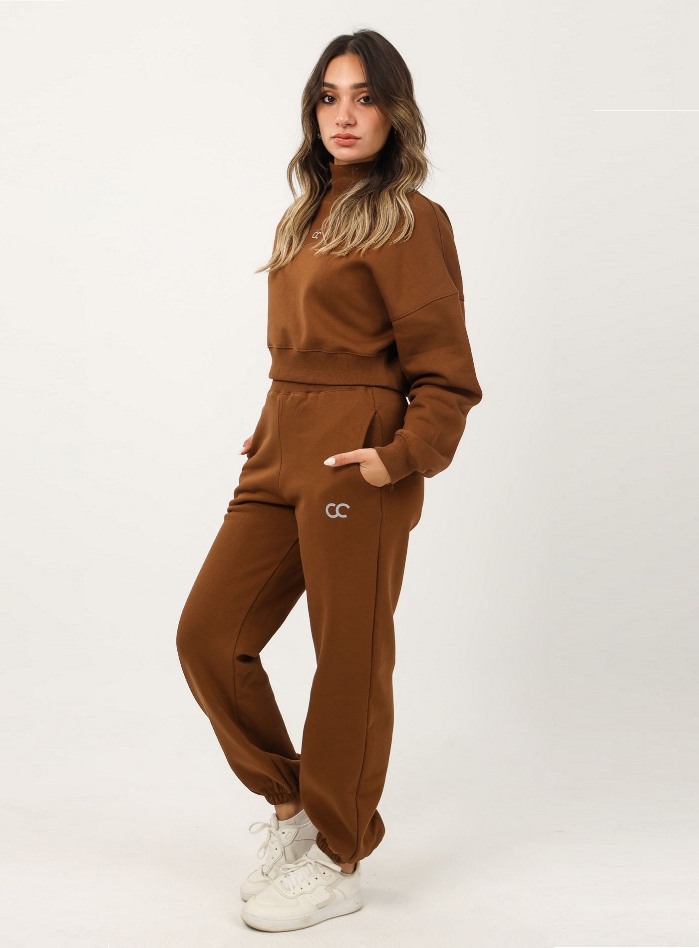 Milton Solid Sweatpants - Brown