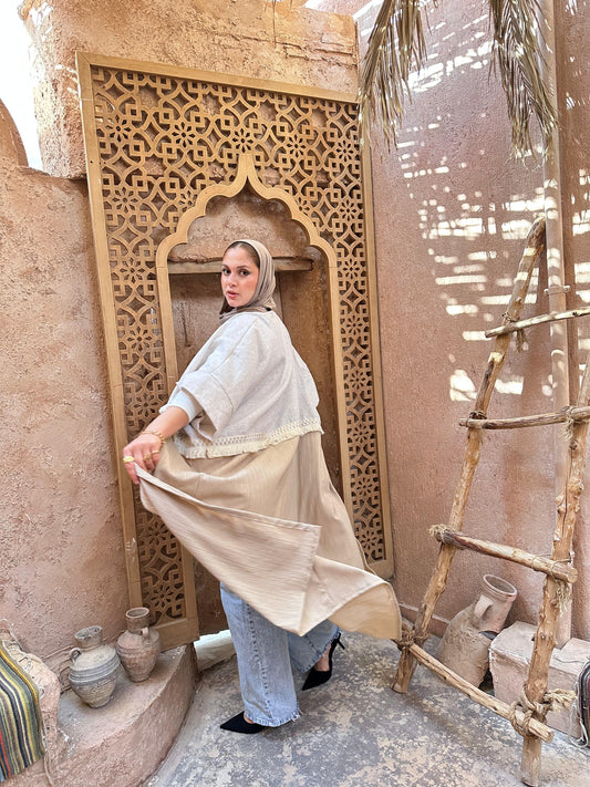 Chic Two-Tone Kaftan - Beige * Off White