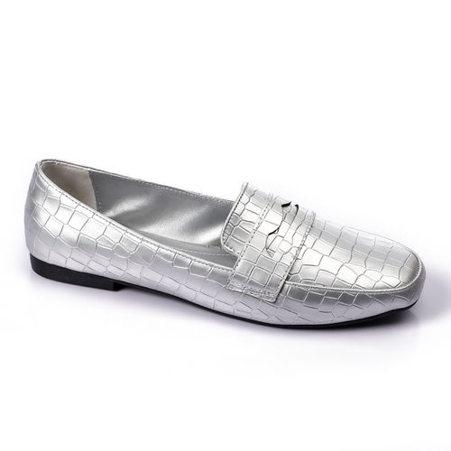 Faux Leather Croc-Embossed Loafers – Silver