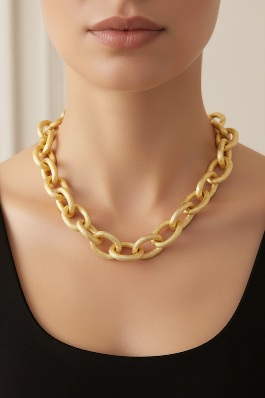 Zinc Alloy Thick Interlocking Chain Necklace – Matte Gold