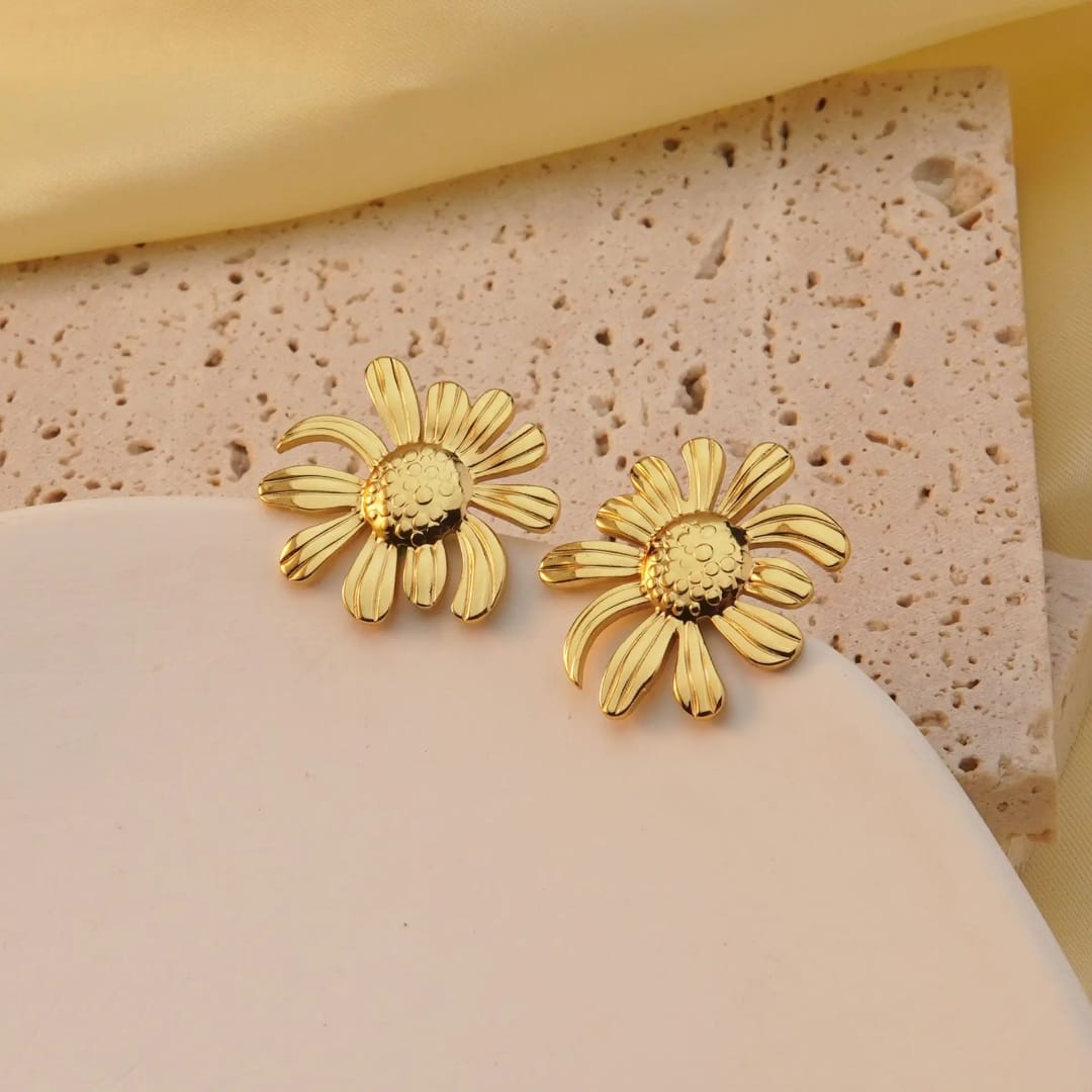 Gold-Plated Daisy Flower Earrings