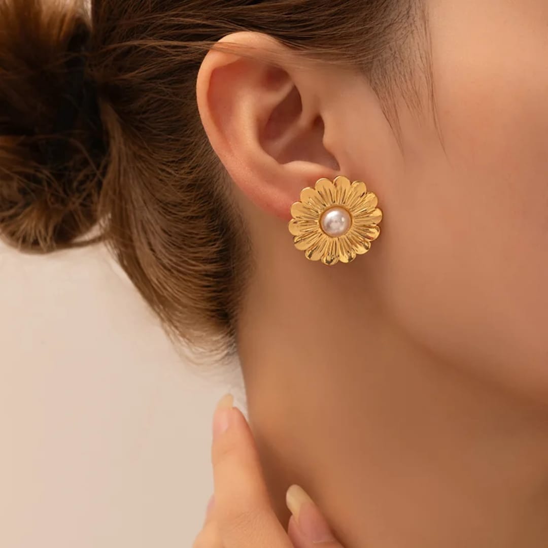 Gold-Plated Flower Earrings with Pearl