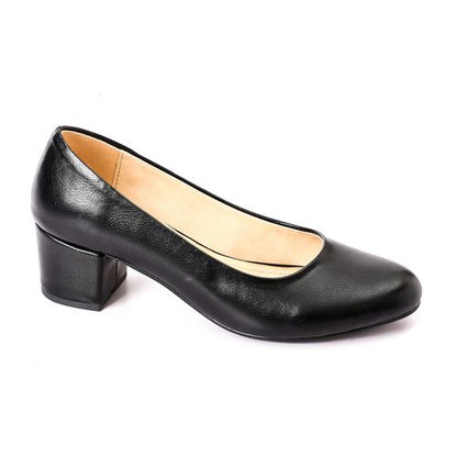 Classic Round Toe Pump