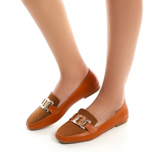 Faux Leather Chain Accent Loafers – Tan
