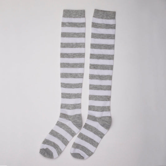 colone grey in white