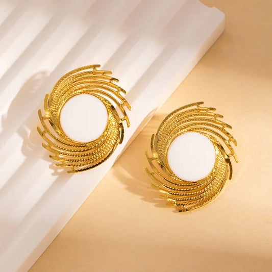 Gold-Plated Circular Earrings with Pearl