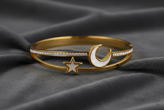 Stainless Steel Moon and Stars Bracelet – Gold