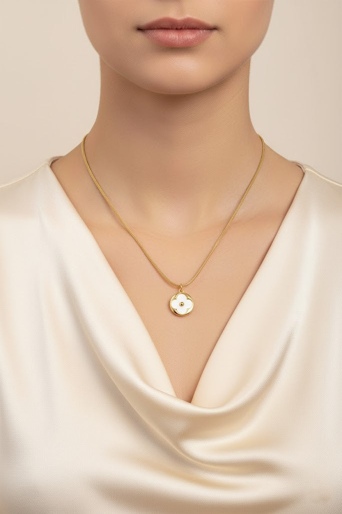 Stainless Steel Shell Flower Pendant Necklace – Gold