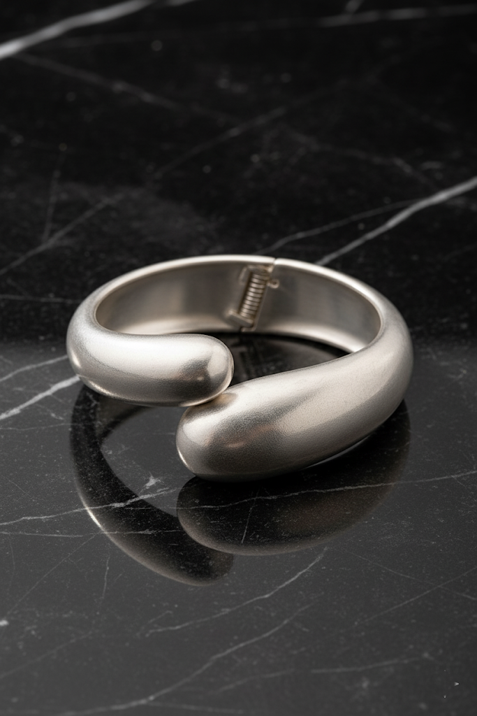 Plated Metal Modern Cuff Bracelet – Silver