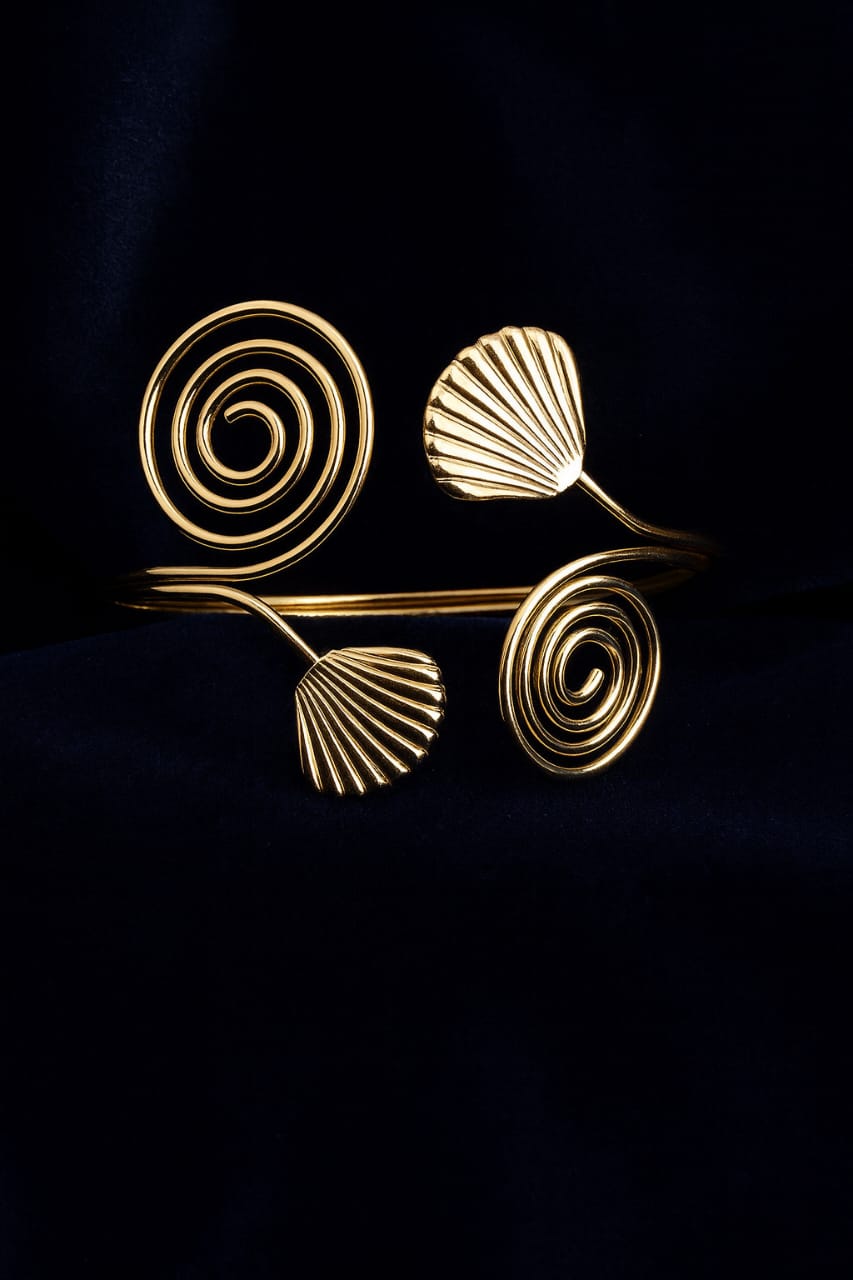 Zinc Alloy Spiral & Leaf Pattern Arm Cuff Bracelet – Gold