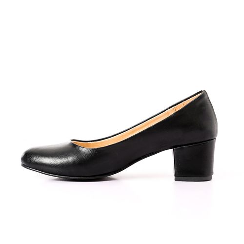 Classic Round Toe Pump