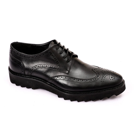 Leather Lace-Up Brogue Shoes – Black
