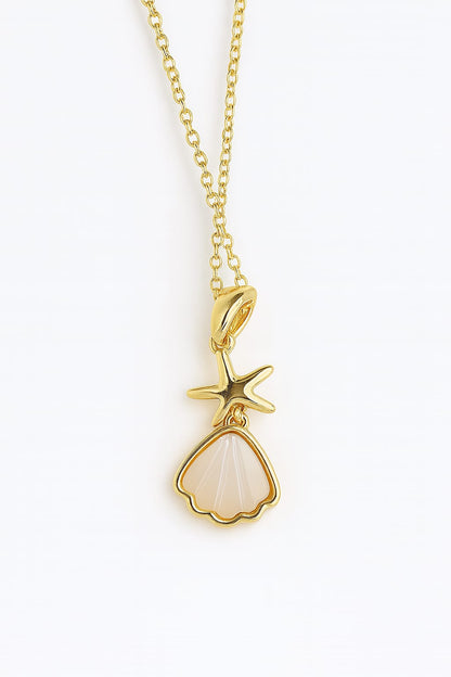 Stainless Steel Seashell & Starfish Pendant Necklace – Gold