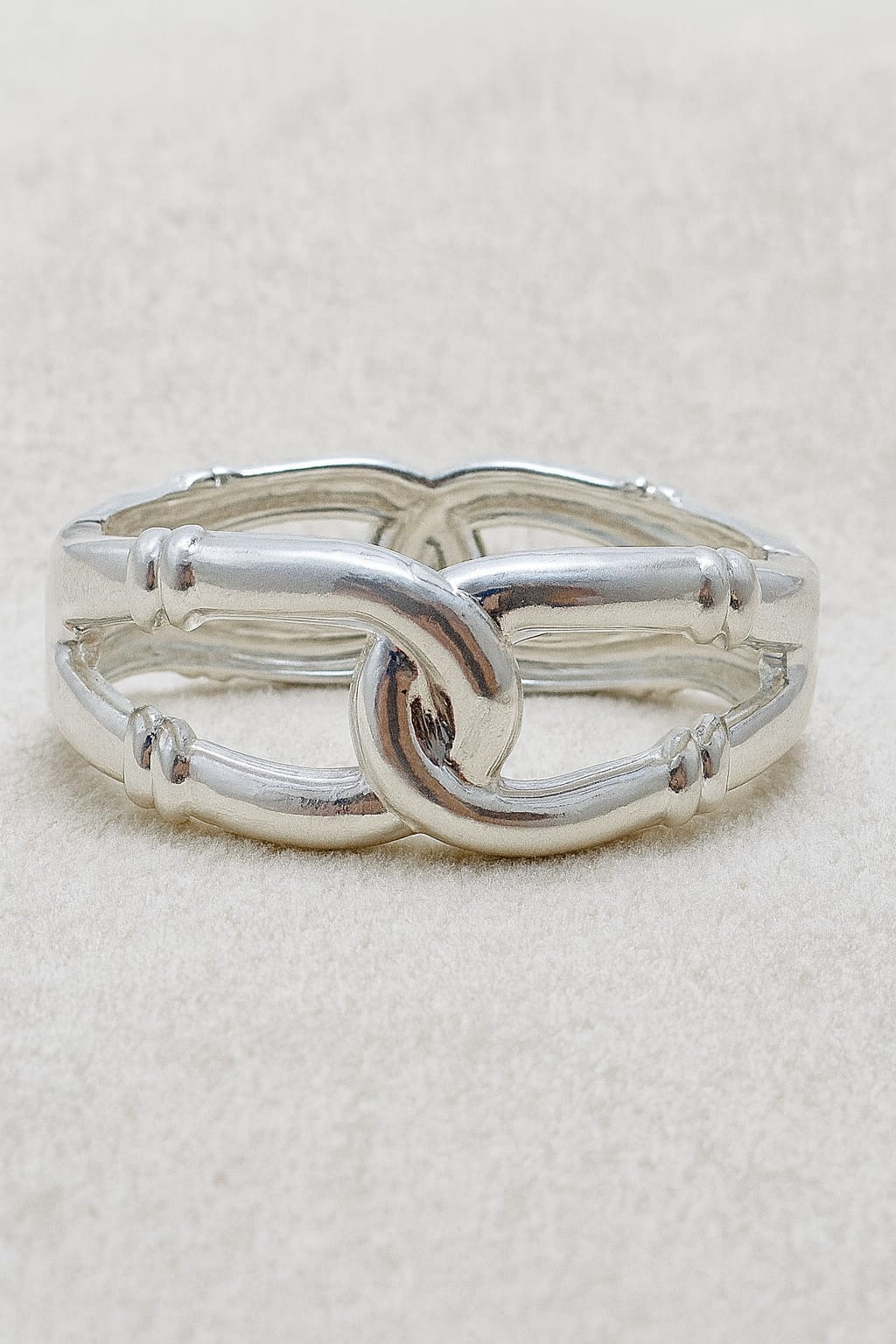 Plated Metal Interlocking Links Bracelet – Silver