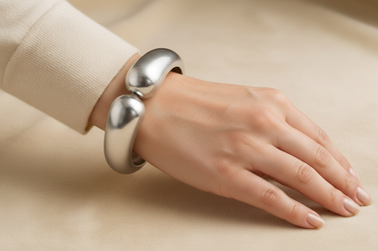 Plated Metal Modern Design Bracelet – Silver