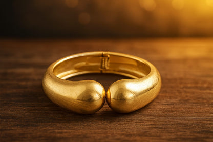 Zinc Alloy Curved Design Bracelet – Gold Plated