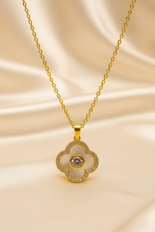 Stainless Steel Clover Pendant Necklace – Gold