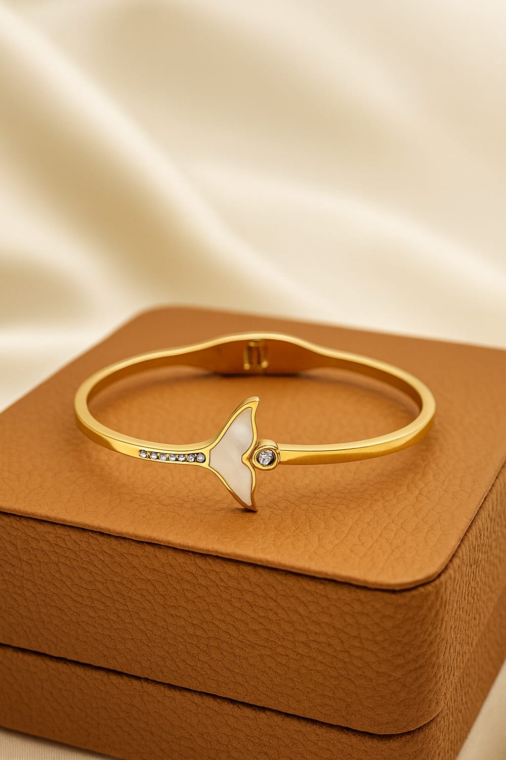 Stainless Steel Whale Tail Bracelet – Gold & White