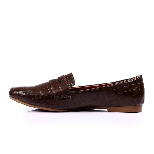 Faux Leather Croc-Embossed Loafers – Brown