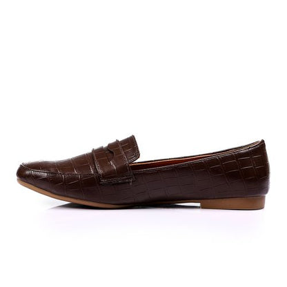 Faux Leather Croc-Embossed Loafers – Brown