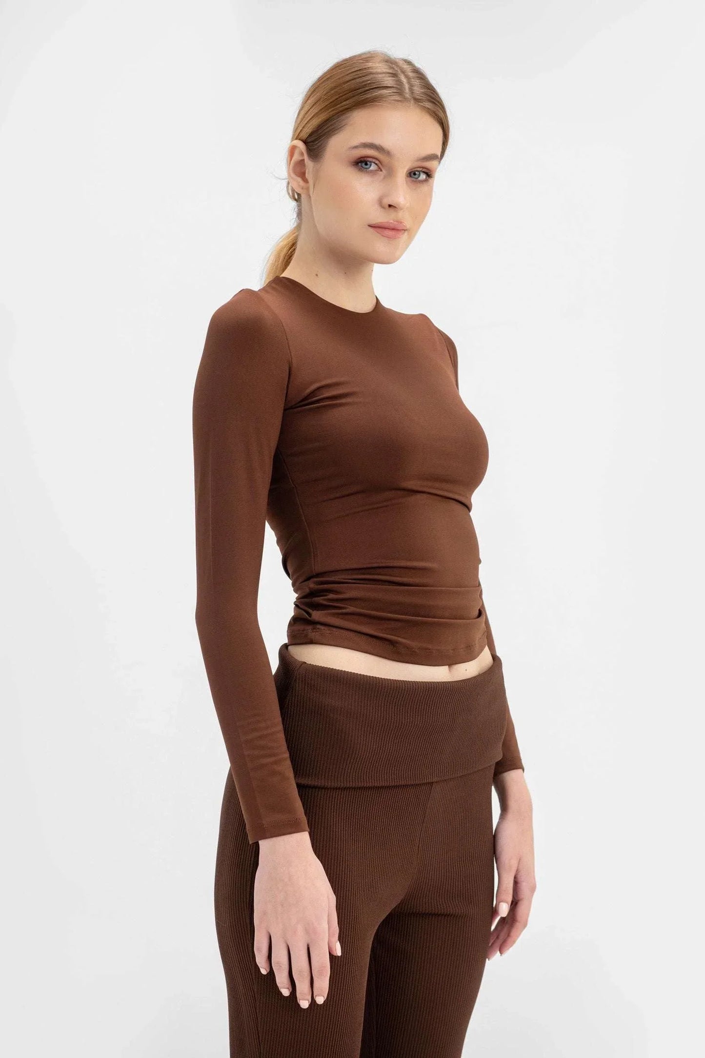 Lycra Round Neck Long Sleeve - Chocolate