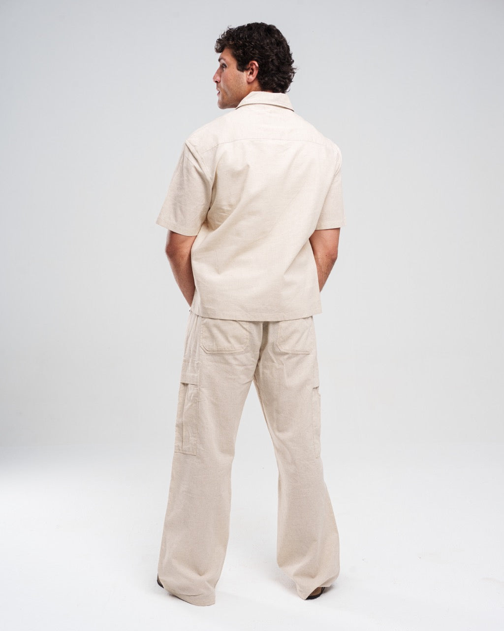 Short-Sleeve Button-Up - Beige