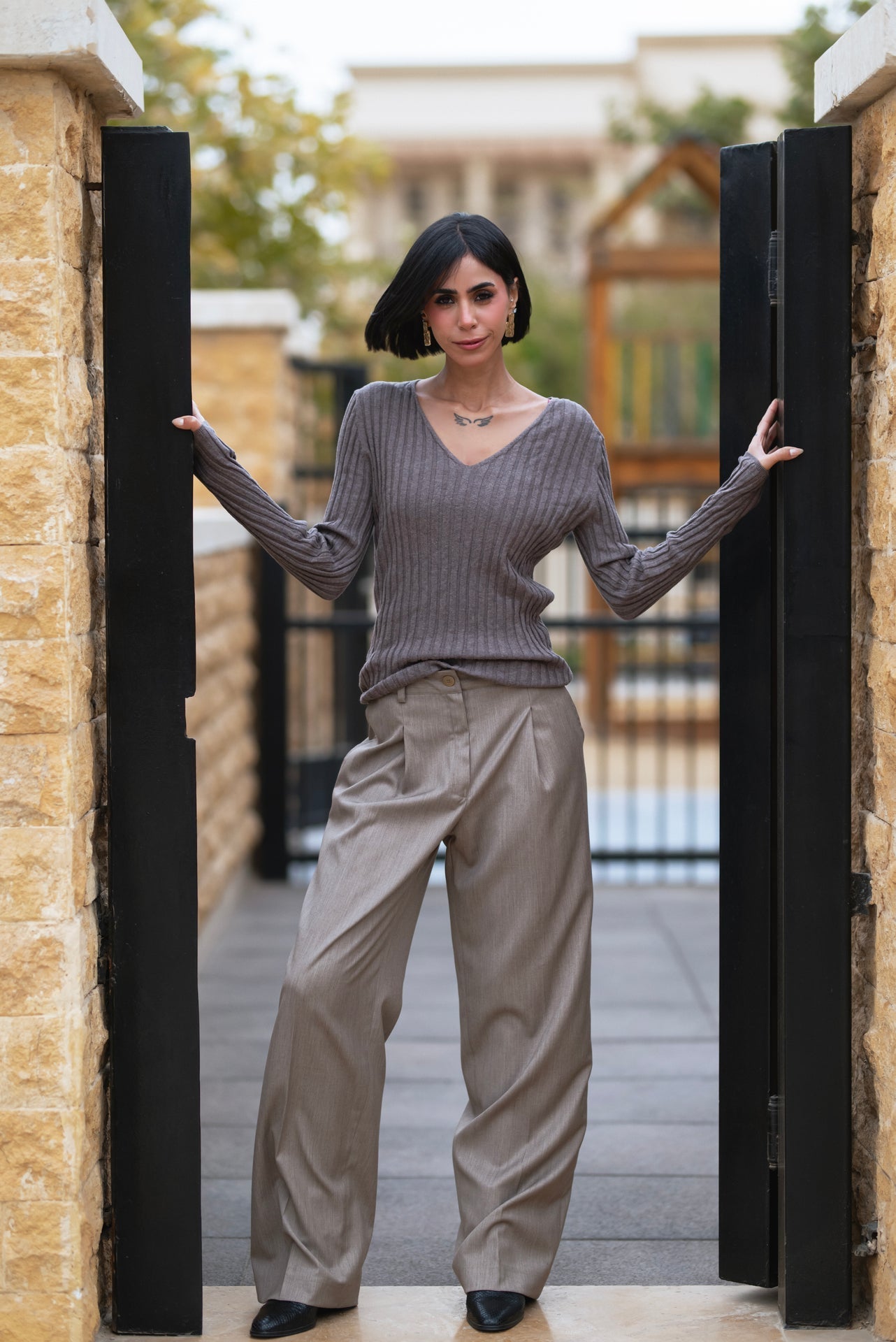 Pleated Wide-Leg Pants - Grey