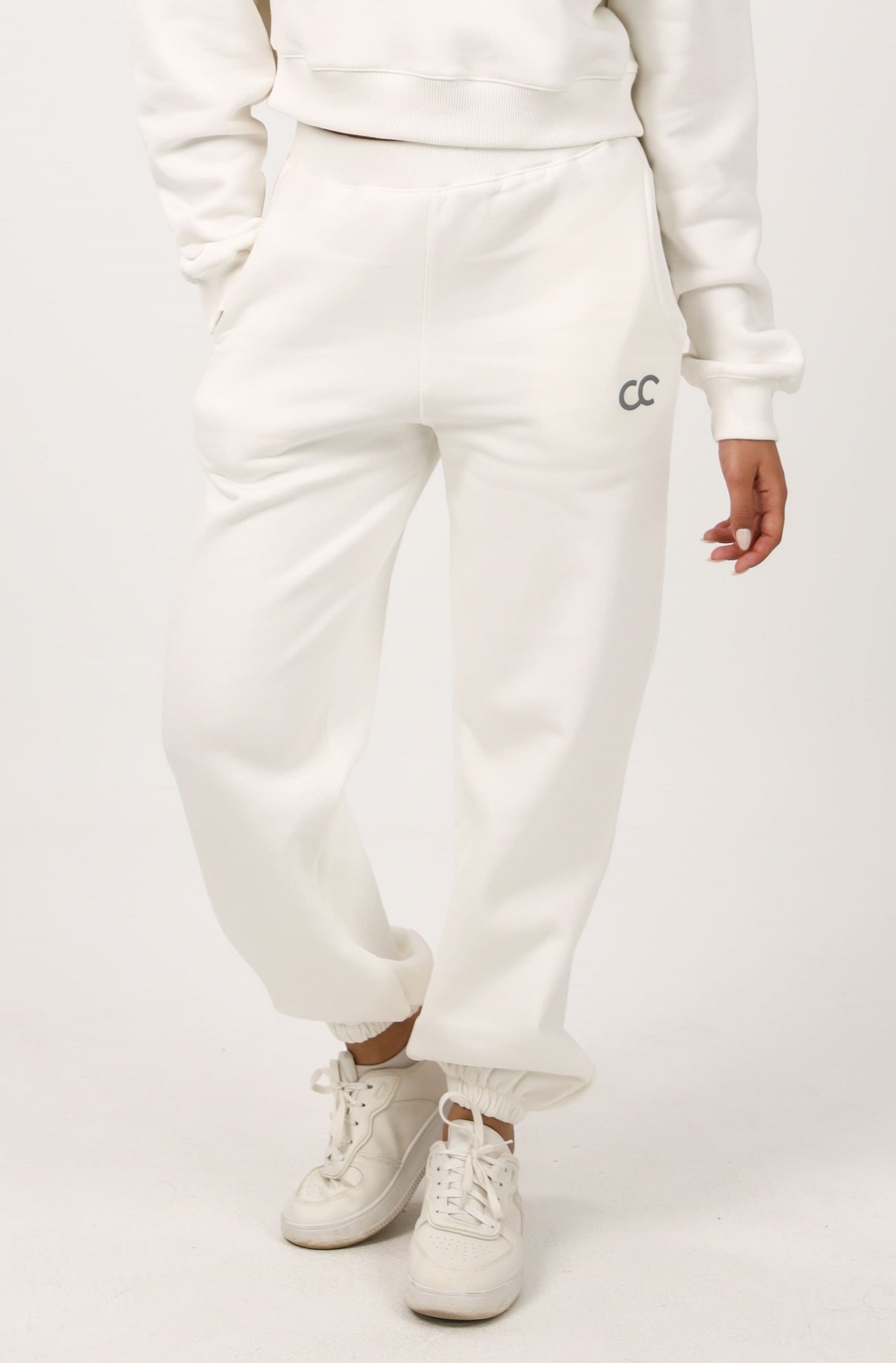 Milton Solid Sweatpants - Whie