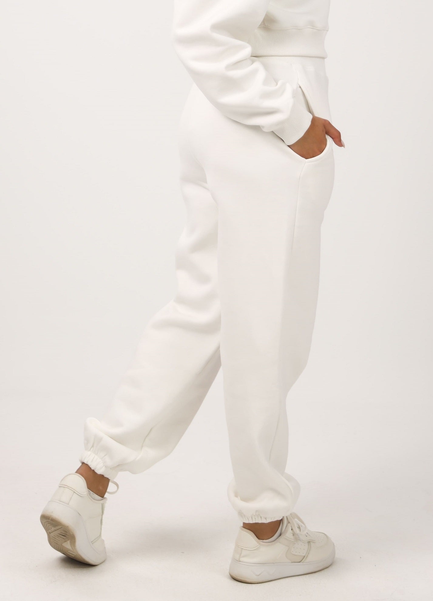 Milton Solid Sweatpants - Whie