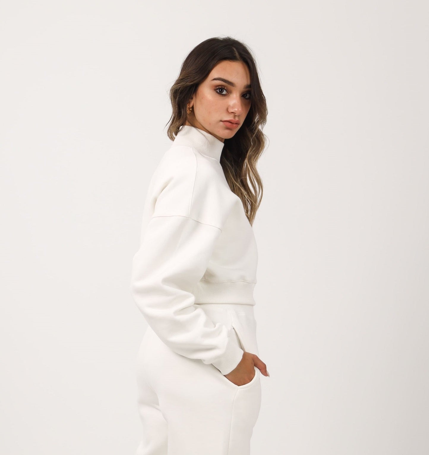 Milton High Collar Cropped Sweatshirt - White