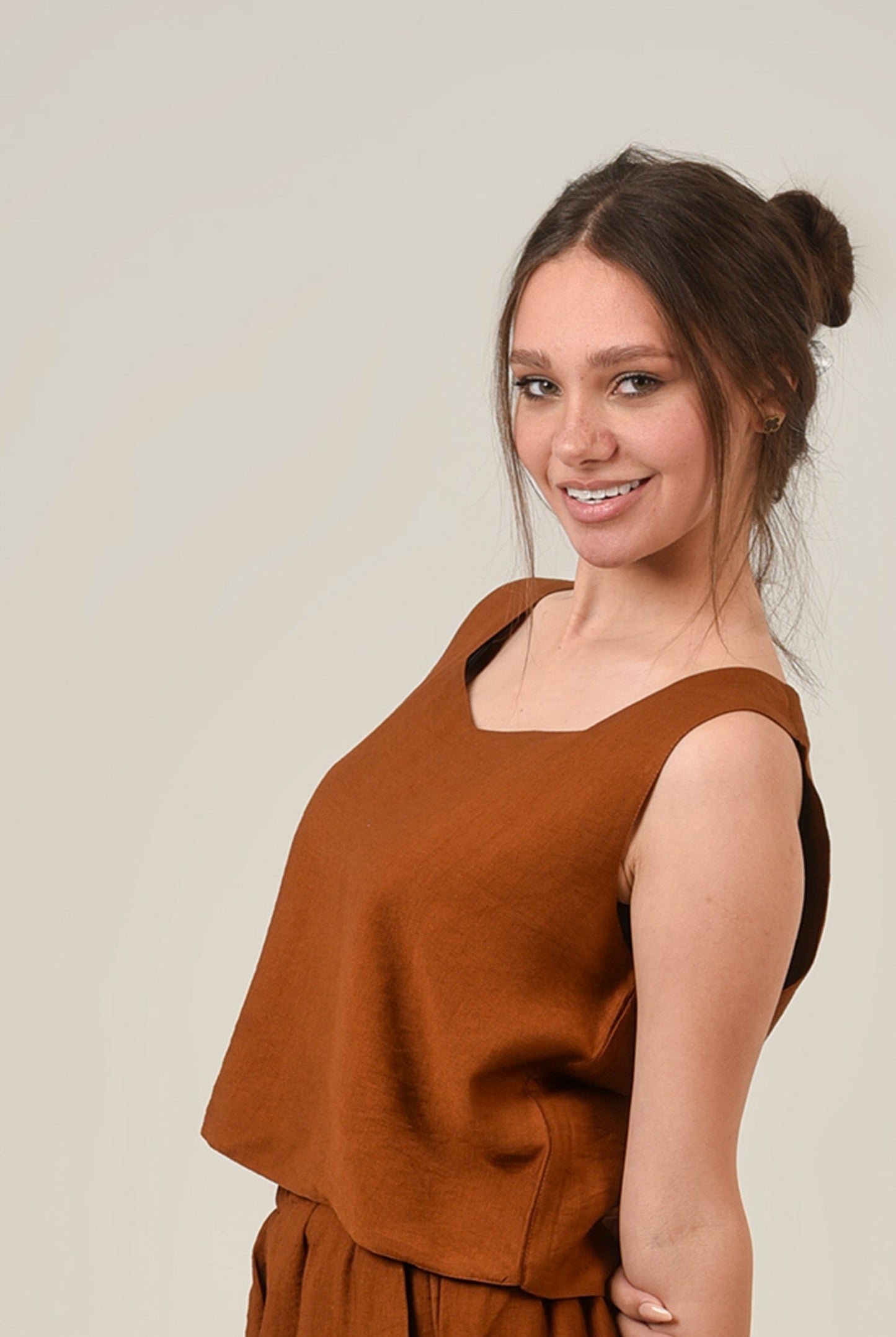 Linen Rectangle Cut Neck Top