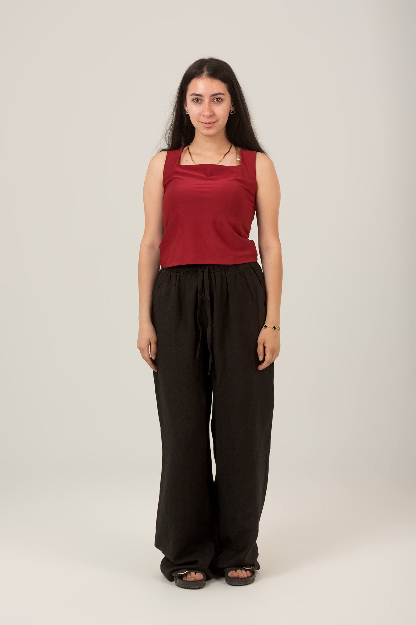 Synthetic Basic Square Sleeveless Top