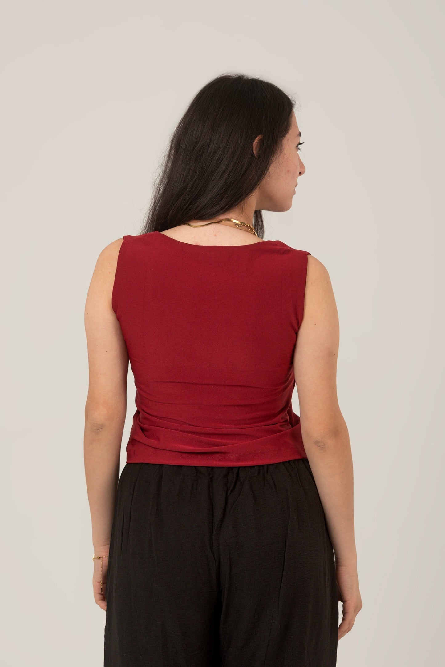 Synthetic Basic Square Sleeveless Top