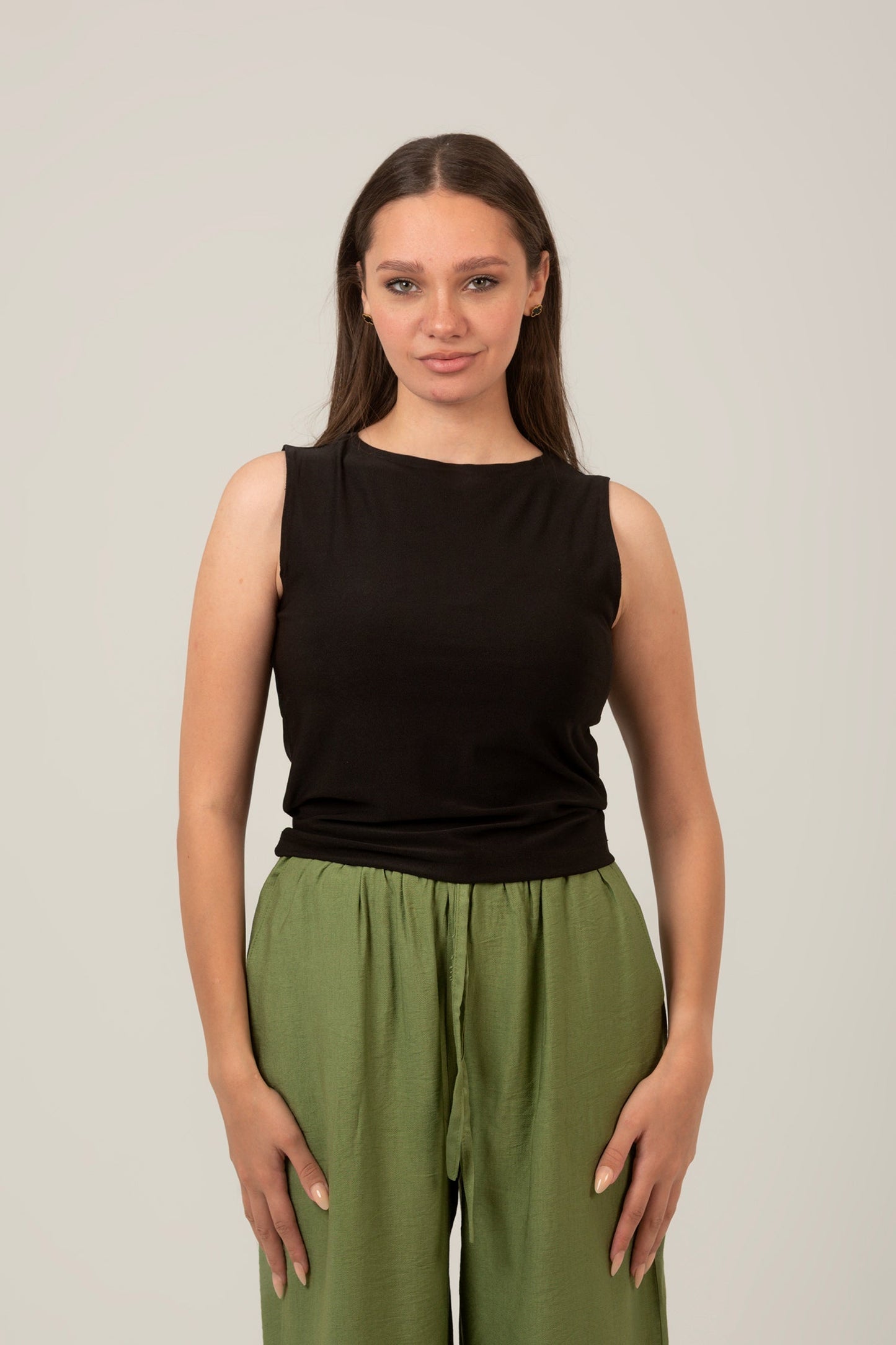 Synthetic Basic Oval Neck Sleeveless Top