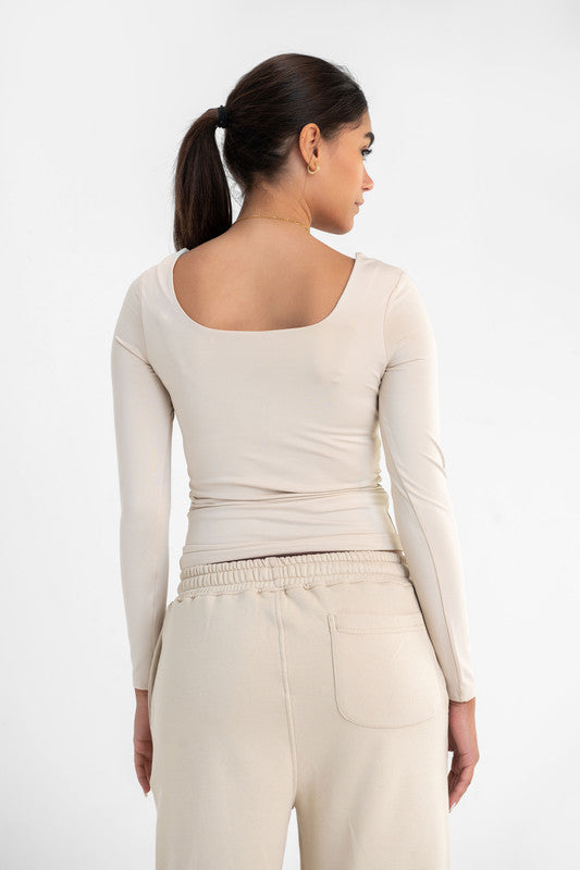 Lycra Seamless Scoop Neck Sculpt Long Sleeve - Latte