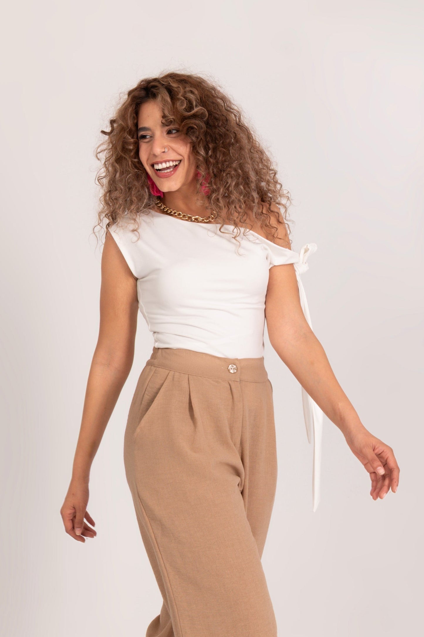 Synthetic Effortless One-Shoulder Top