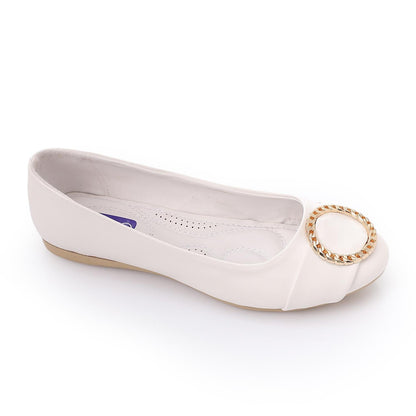 Faux Leather Round-Toe Flat - White