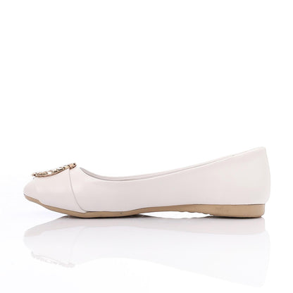 Faux Leather Round-Toe Flat - White