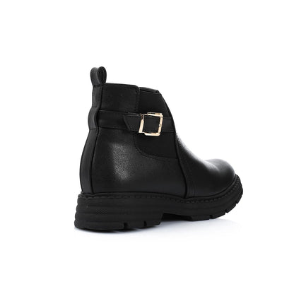 Leather Solid Ankle Boot - Black