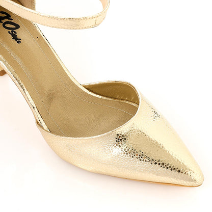 Faux Leather Textured Kitten Heel Shoes – Gold