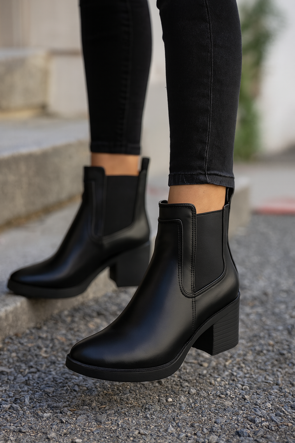 Leather Solid Ankle Boots – Black
