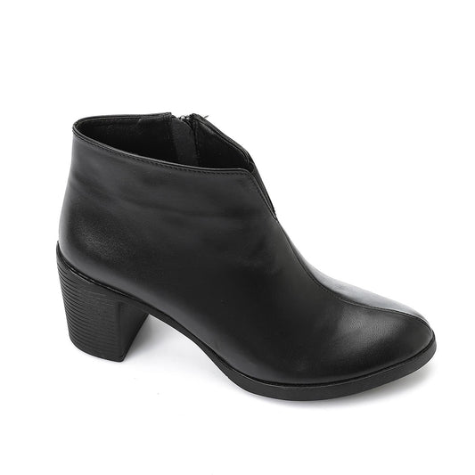 Leather Solid Ankle Boots – Black