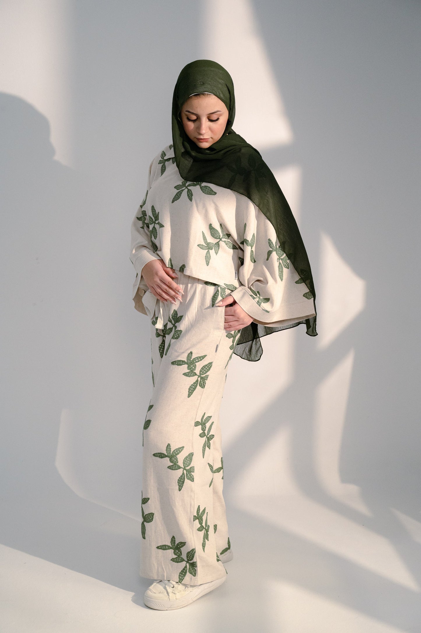 Linen Oversized Floral Print Set – Beige & Green